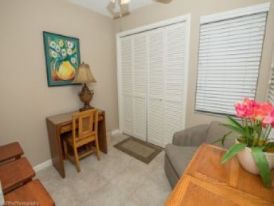 Destin Vacation Condo Sleeps Six Guests.