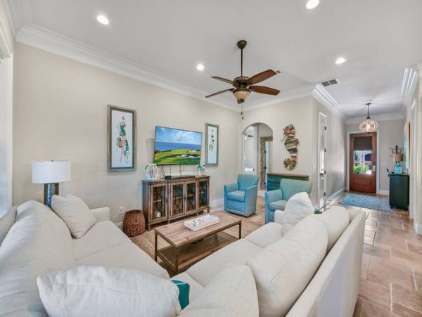 Vacation Villa in Miramar with Tennis Court and Golf Course