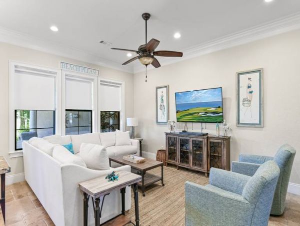 Vacation Villa in Miramar with Tennis Court and Golf Course