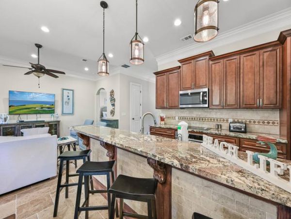 Vacation Villa in Miramar with Tennis Court and Golf Course