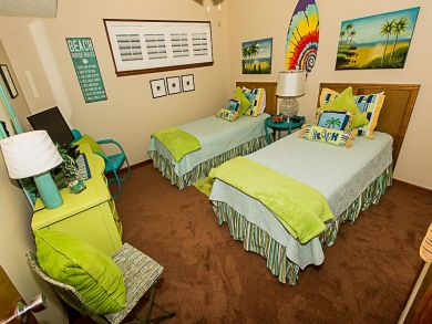 Two Bedroom Vacation Condo in Destin, Walk to Beach