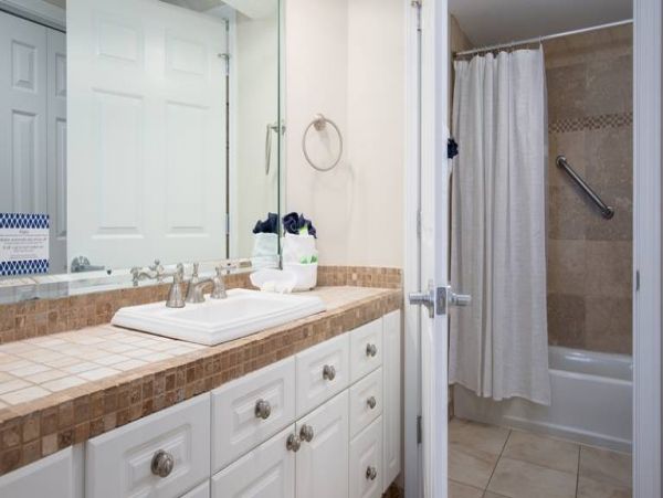 Ocean View Vacation Beach Condo in Miramar Beach 6 Guests