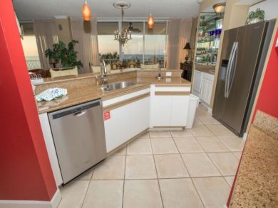 Destin Vacation Condo Sleeps Six Guests.