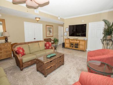 Destin Vacation Condo Sleeps Six Guests.