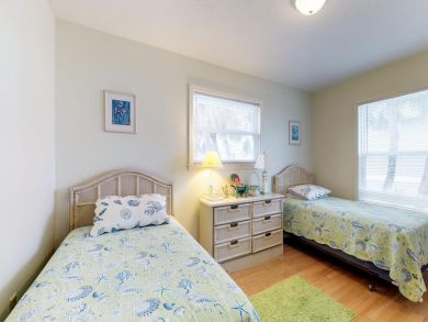 Two bedroom private pool with short walk to beach