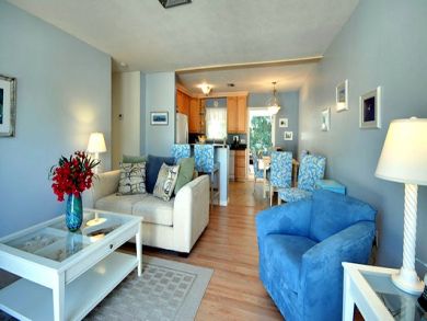 Beautiful and cozy 2 bedroom with private pool