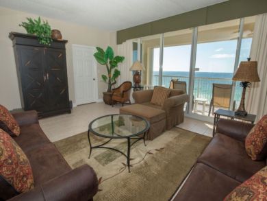 Destin Beachfront Condo Three Bedroom Sleeps Eight