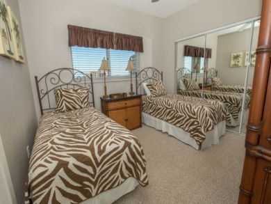 Destin Beachfront Condo Three Bedroom Sleeps Eight