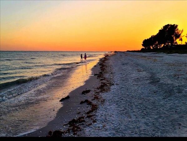 Beachfront Sanibel Rental with Gulf Views & Heated Pool