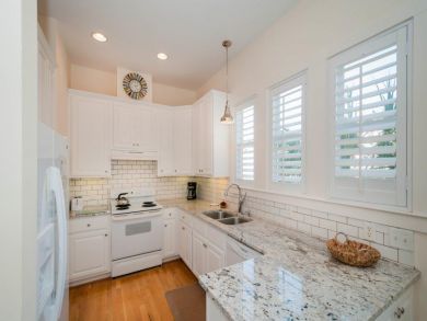 Four Bedroom Destin Vacation Home Rental Sleeps Ten - additional view, photo 2