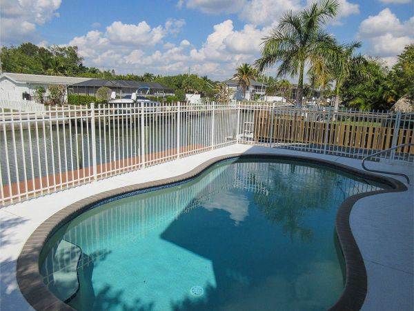 Fort Myers 3 Bedroom Vacation Rental Pool Home Walk To Beach