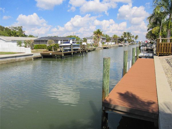 Fort Myers 3 Bedroom Vacation Rental Pool Home Walk To Beach