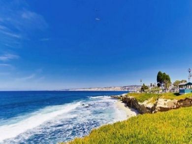 La Jolla Luxury Vacation Rental - One Bedroom -Pacific Views