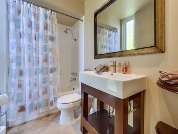 Windansea Beach 2 Bedroom Condo