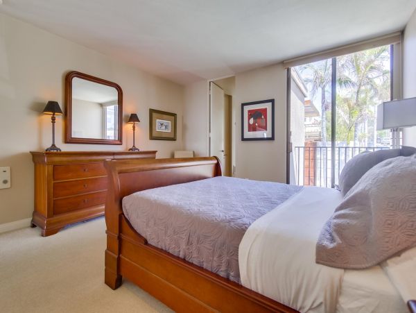 Windansea Beach 2 Bedroom Condo