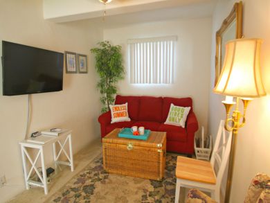 La Jolla One Bedroom Vacation Rental Sleeps 4 Guests La Jolla One Bedroom Vacation Rental Sleeps 4 Guests