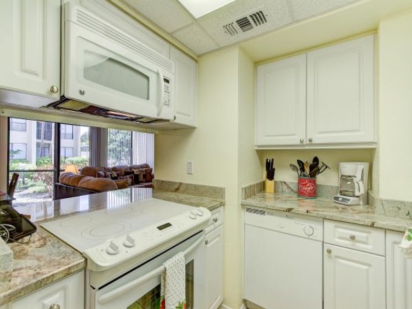 Siesta Key Vacation Condo One Bedroom  Den Walk To Beach Sleeps 5