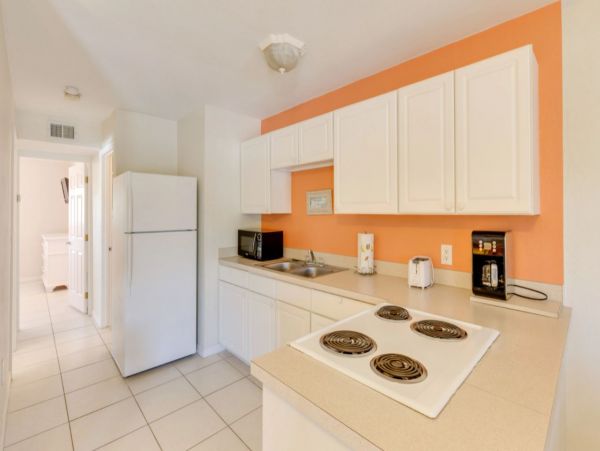 Villa in Fort Myers Located Across The Street From The Beach