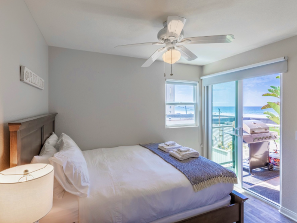 Mission Beach Ocean Front Vacation Condo Rental Four Bedrooms Sleeps Ten