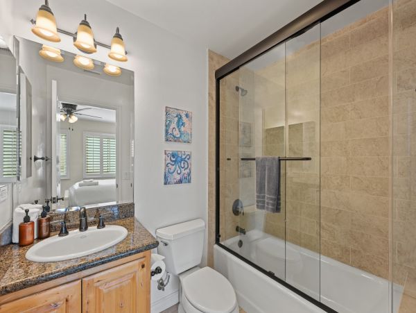 Mission Beach Vacation Rental Spacious 3-Bedroom San Diego Condo with Parking