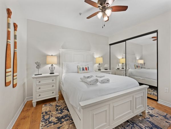 Mission Beach Vacation Rental Spacious 3-Bedroom San Diego Condo with Parking