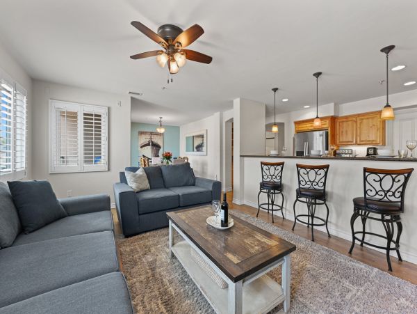 Mission Beach Vacation Rental Spacious 3-Bedroom San Diego Condo with Parking