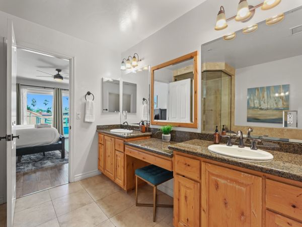 Mission Beach Vacation Rental Spacious 3-Bedroom San Diego Condo with Parking