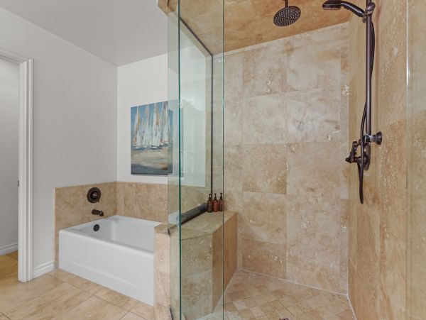 Mission Beach Vacation Rental Spacious 3-Bedroom San Diego Condo with Parking