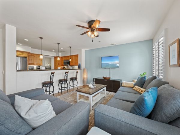 Mission Beach Vacation Rental Spacious 3-Bedroom San Diego Condo with Parking
