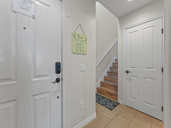 Mission Beach Vacation Rental Spacious 3-Bedroom San Diego Condo with Parking