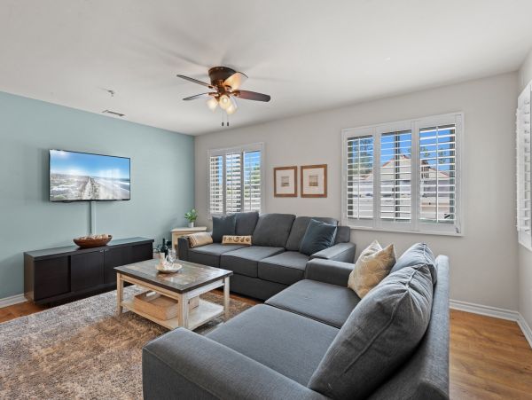 Mission Beach Vacation Rental Spacious 3-Bedroom San Diego Condo with Parking