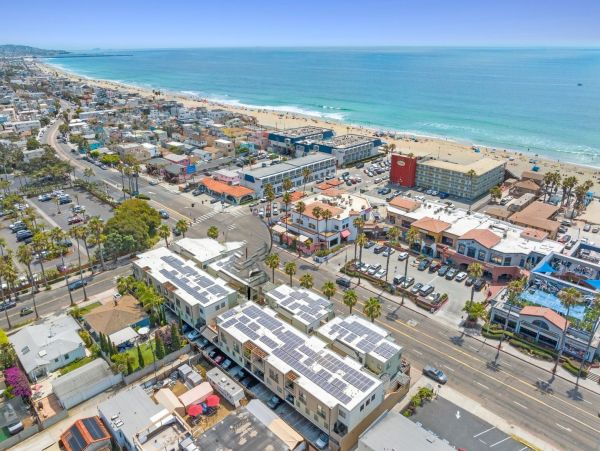 Mission Beach Vacation Rental Spacious 3-Bedroom San Diego Condo with Parking