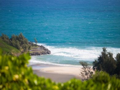 Beachfront Kauai Vacation Rental - One Bedroom Ocean Views