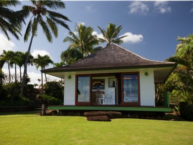 Beachfront Kauai Vacation Rental - One Bedroom Ocean Views
