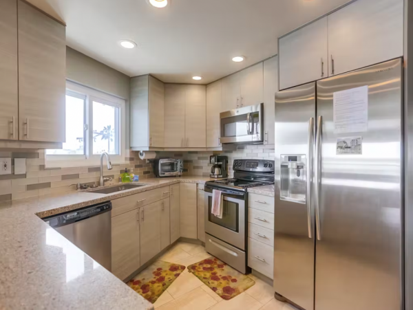 Mission Beach Vacation Rental Three Bedrooms Sleeps 7