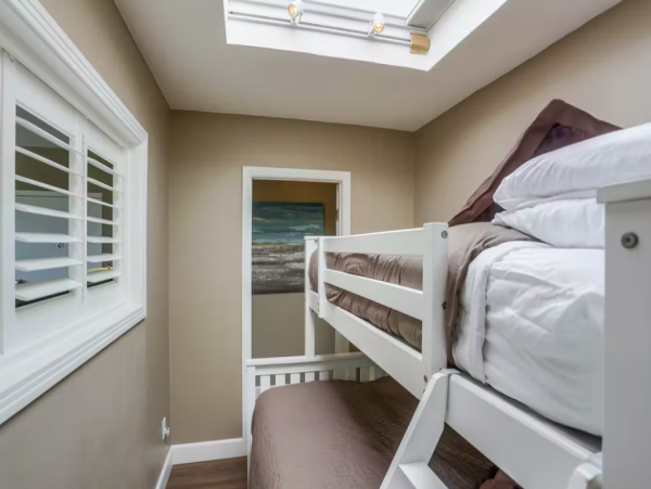 Mission Beach Vacation Rental Three Bedrooms Sleeps 7