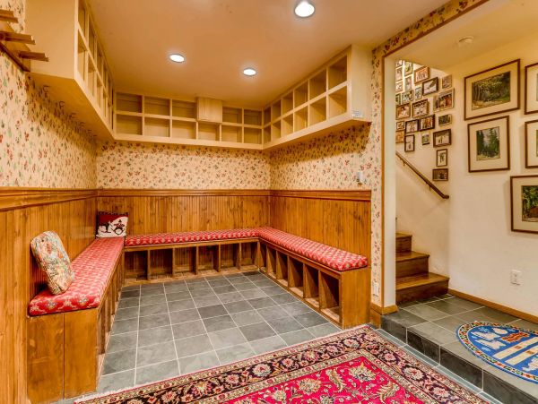 Vail Colorado 5 Bedroom Vacation Rental 900ft to Slopes