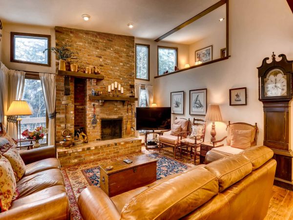 Vail Colorado 5 Bedroom Vacation Rental 900ft to Slopes