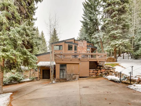 Vail Colorado 5 Bedroom Vacation Rental 900ft to Slopes