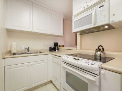 Kahana  Maui Condo 893678