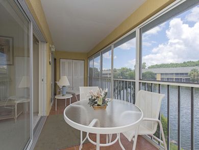 Naples Condo 893721 Naples Condo 893721