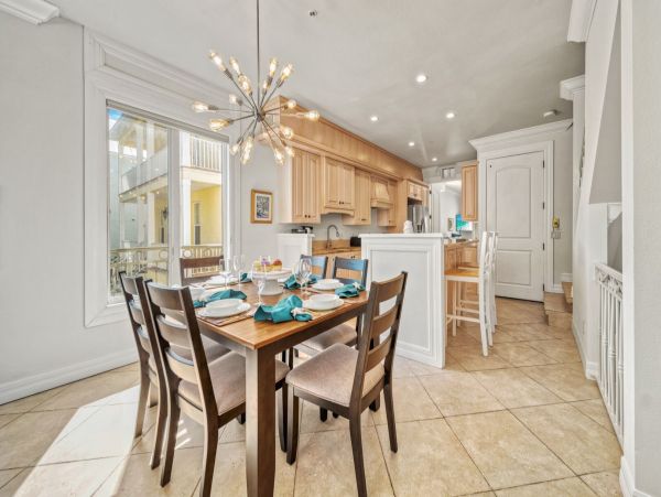 Elegant  Four Bedroom Rental Views of the Gulf of Mexico