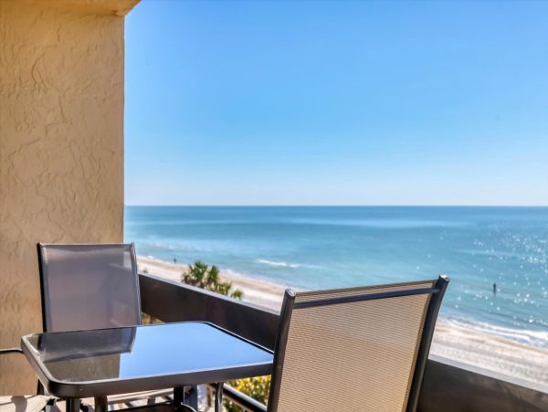 Luxury Beachfront Condo with Two Bedrooms at Longboat Key - Unforgettable Vacation Experience