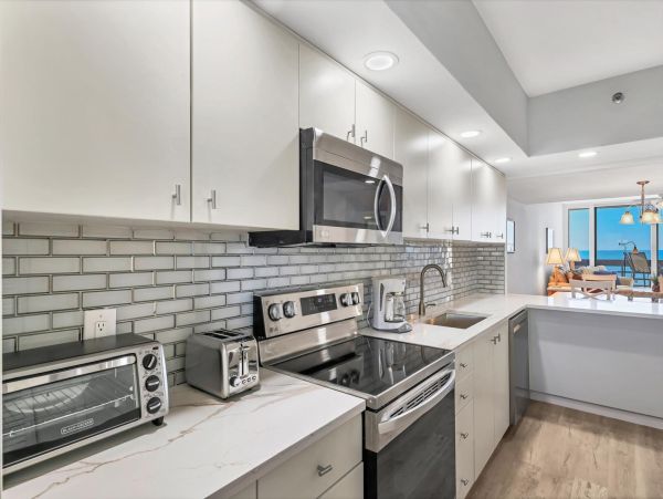 Luxury Beachfront Condo with Two Bedrooms at Longboat Key - Unforgettable Vacation Experience