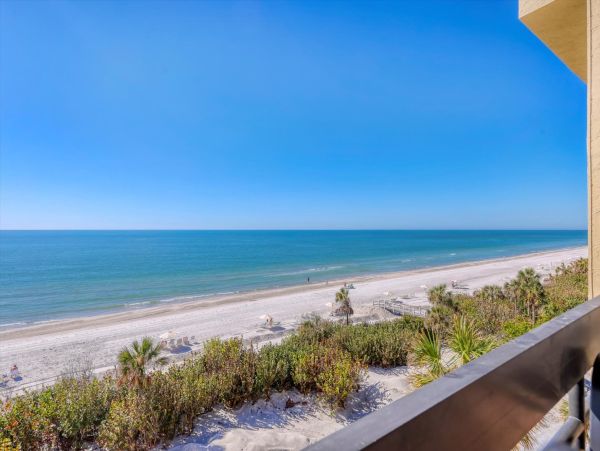 Luxury Beachfront Condo with Two Bedrooms at Longboat Key - Unforgettable Vacation Experience