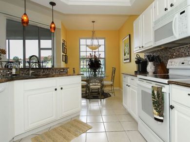 Naples Condo 893736