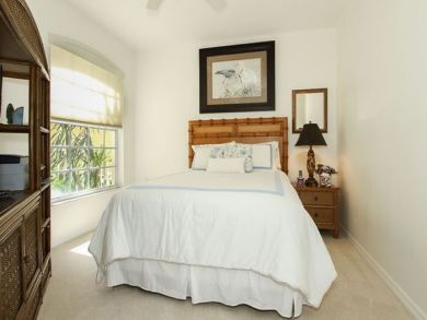 Naples Condo 893736