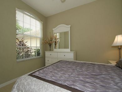 Naples Condo 893740