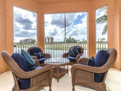 Three Bedroom  Charming Vacation Condo in Naples