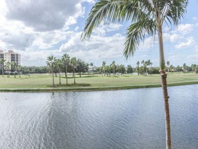 Three Bedroom  Charming Vacation Condo in Naples